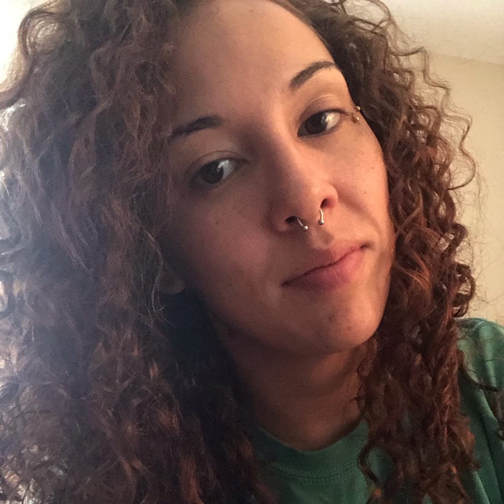 Meet your Posher, Alexis